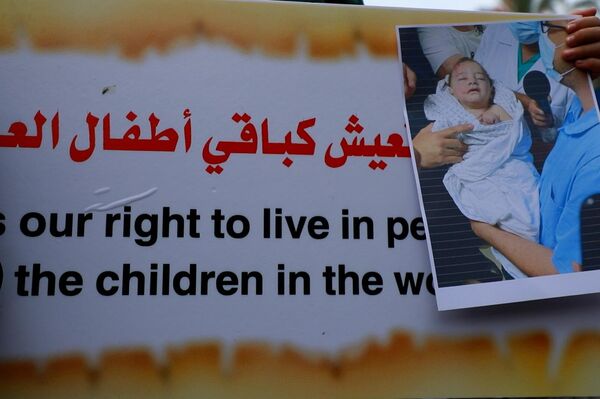  في يوم الطفل العربي أطفال فلسطين يطالبون بحقوقهم وبحياة دون حصار  - سبوتنيك عربي