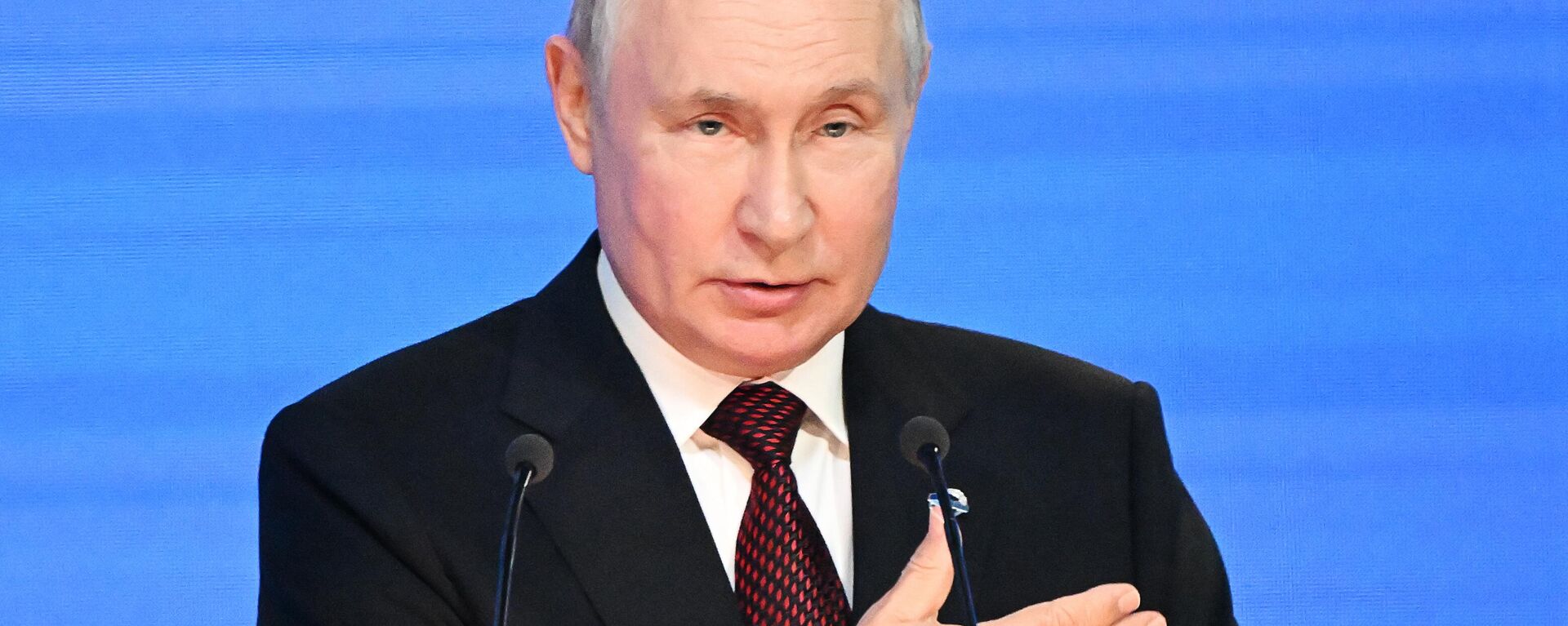 الرئيس الروسي فلاديمير بوتين يشارك في الدورة الـ20 لمنتدى فالداي الدولي للحوار - سبوتنيك عربي, 1920, 11.10.2023