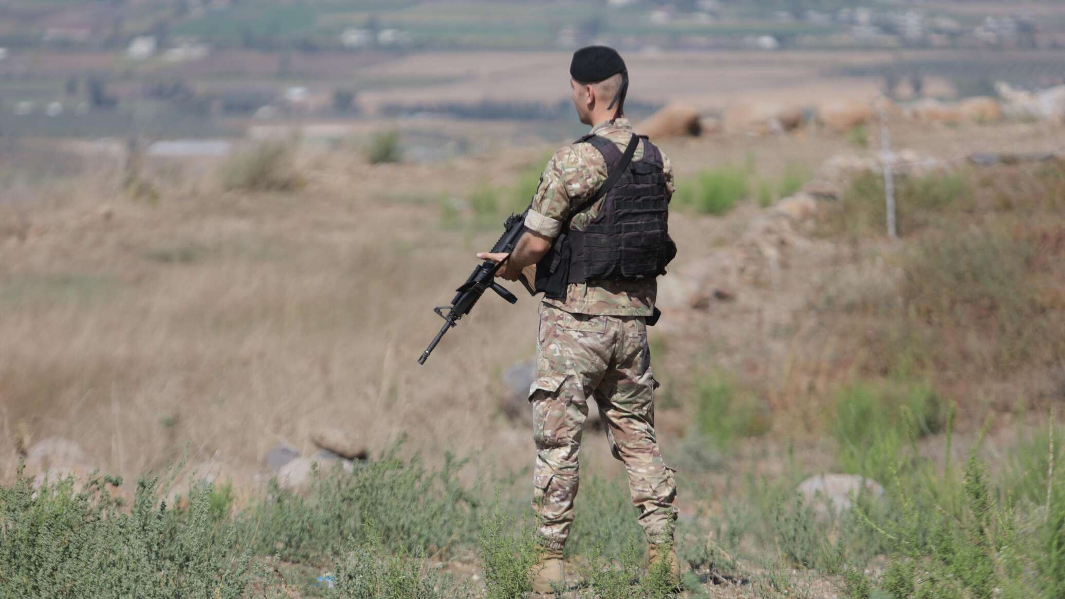 ضباط النظام السوري السابق في لبنان... بين التحقيقات الأمنية والرسائل السياسية