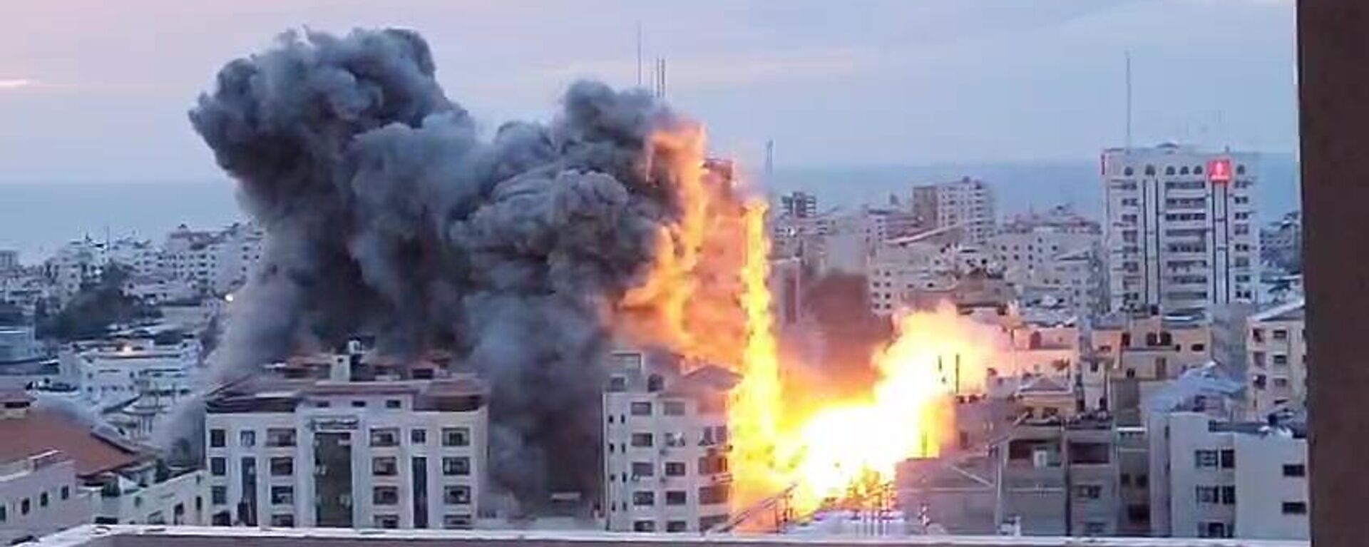 قصف قوات الجيش الإسرائيلي في مدينة غزة، قطاع غزة، فلسطين - سبوتنيك عربي, 1920, 03.11.2023