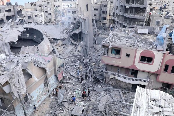 الجيش الإسرائيلي يدمر مساجد ومصارف ومدارس في قطاع غزة. - سبوتنيك عربي