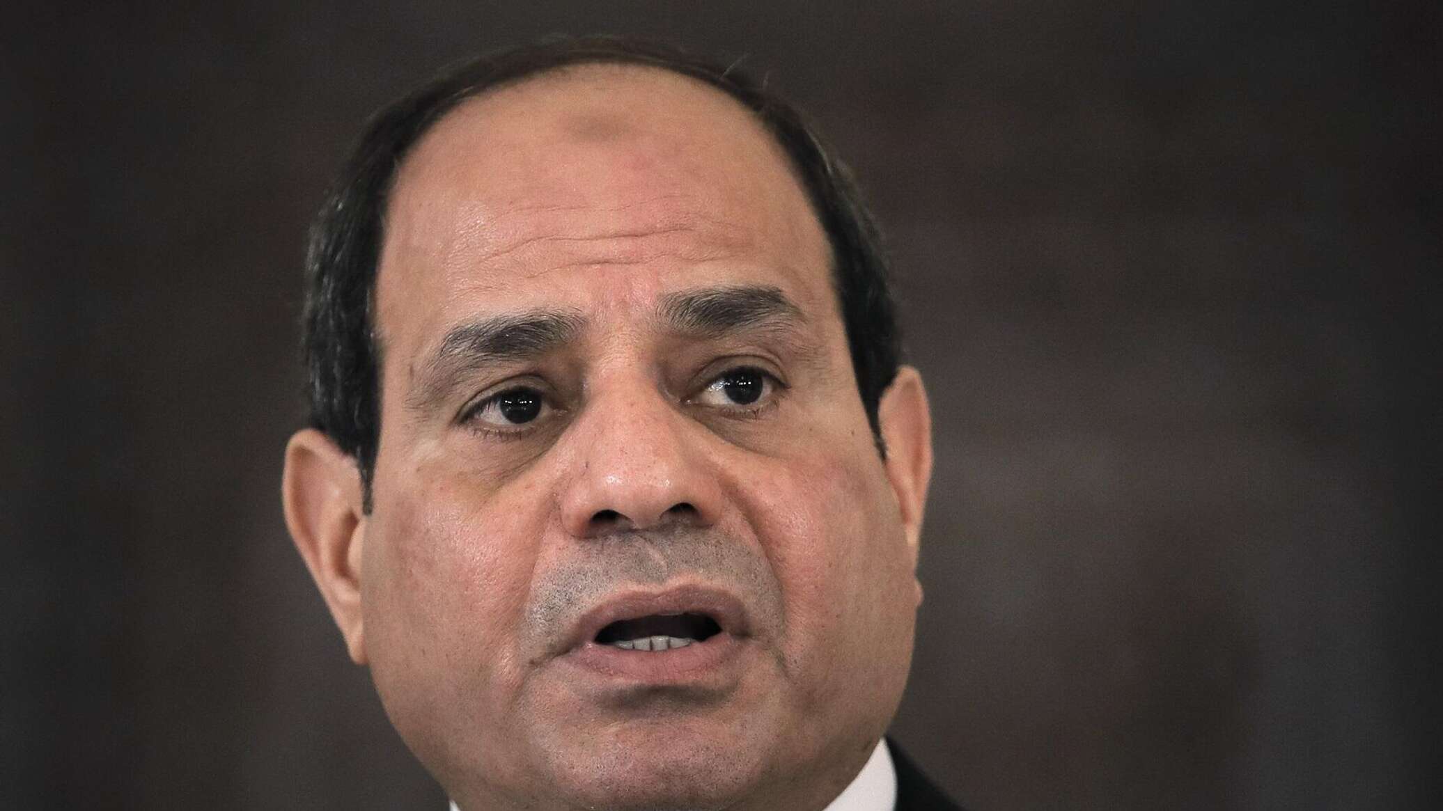 مصر... السيسي يقرر تعيين عبد المجيد صقر وزيرا للدفاع وترقيته إلى رتبة فريق أول