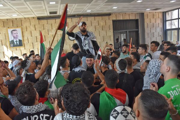 طلاب جامعة حلب يتضامنون مع طوفان الأقصى وينددون بالاحتلال الإسرائيلي
 - سبوتنيك عربي