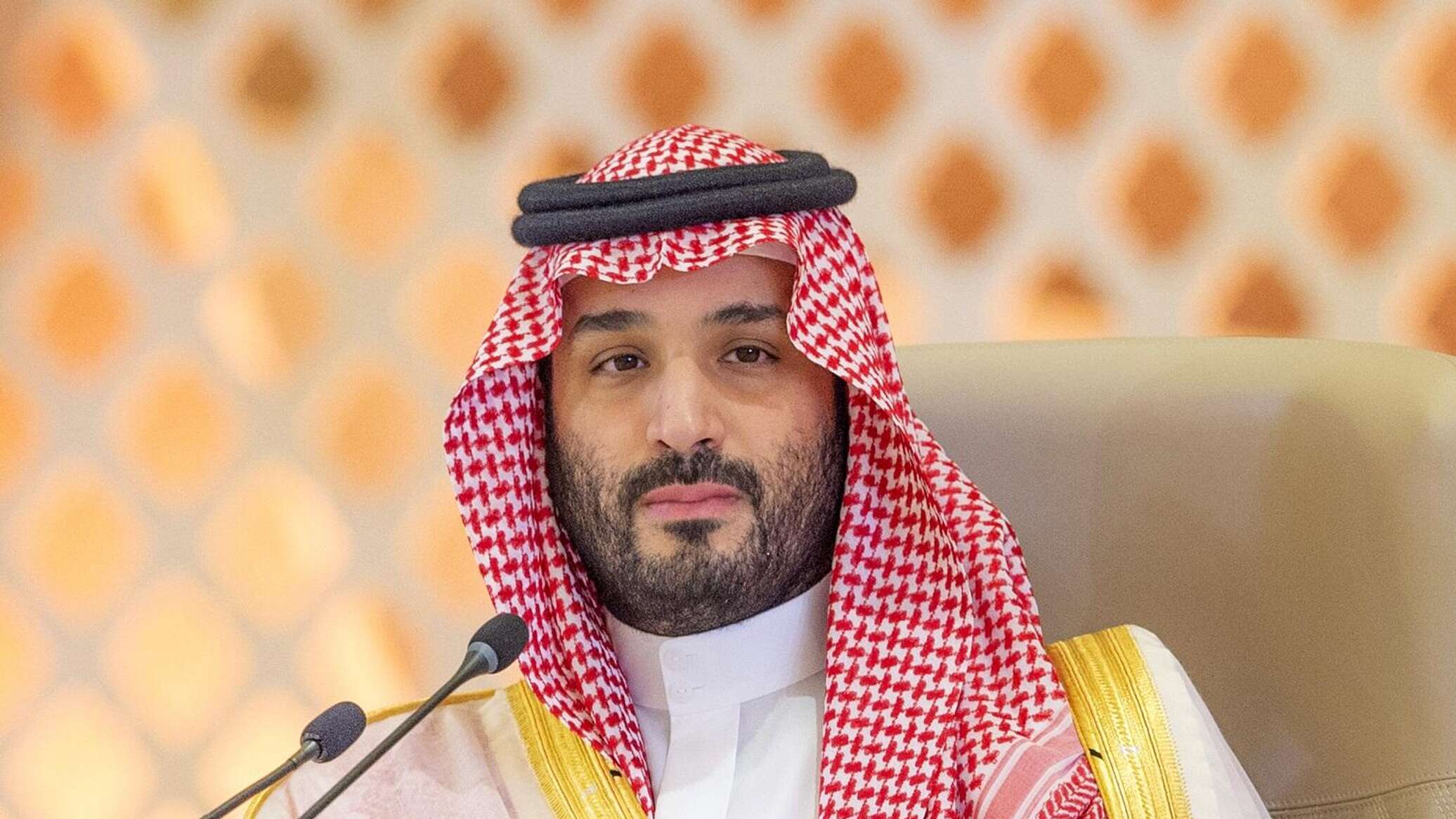 ولي العهد السعودي محمد بن سلمان: يجب ألا تهاجم إسرائيل إيران