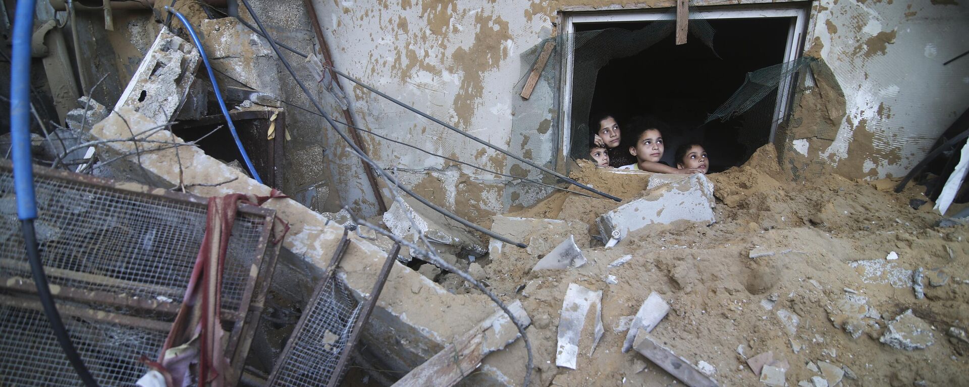 الوضع في قطاع غزة بعد استمرار قصف الطيران الحربي الإسرائيلي  - سبوتنيك عربي, 1920, 19.11.2023