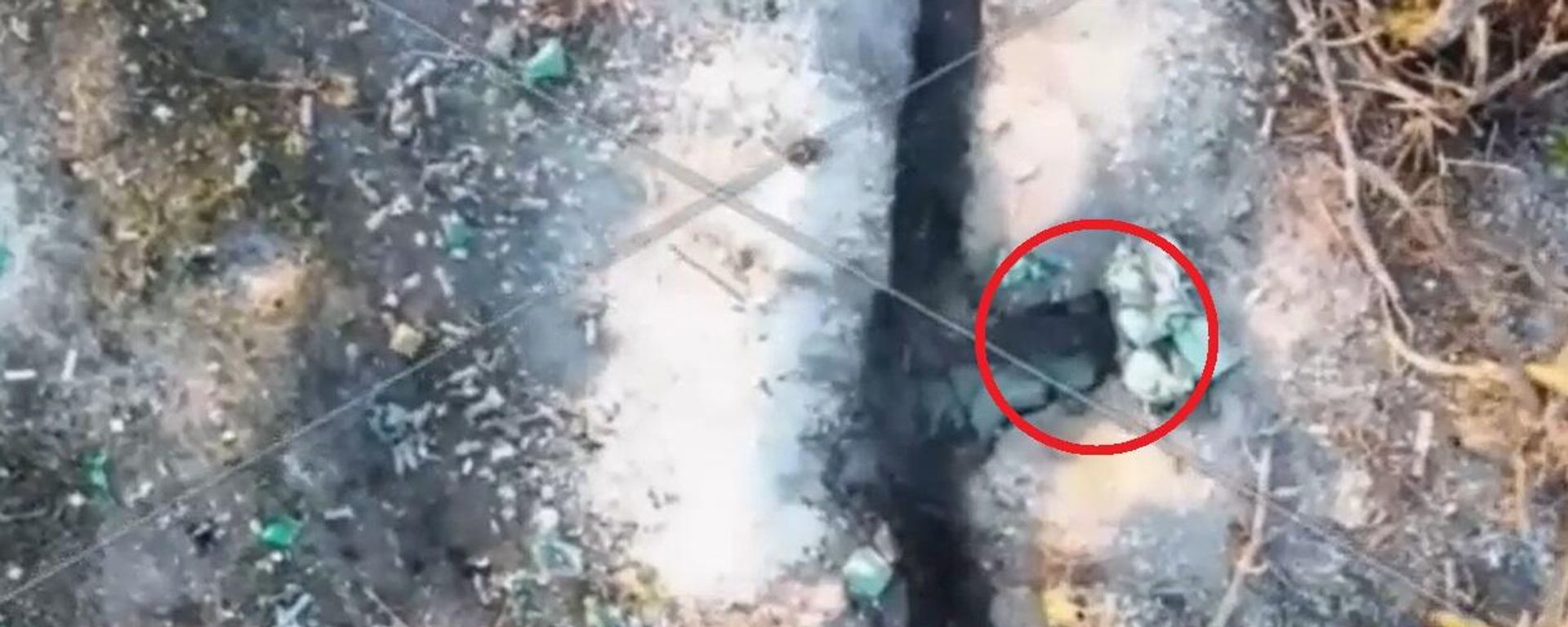 خنادق أوكرانية خلال ساتهدافها بالمسيرات الروسية خنادق أوكرانية خلال ساتهدافها بالمسيرات الروسية - سبوتنيك عربي, 1920, 20.10.2023