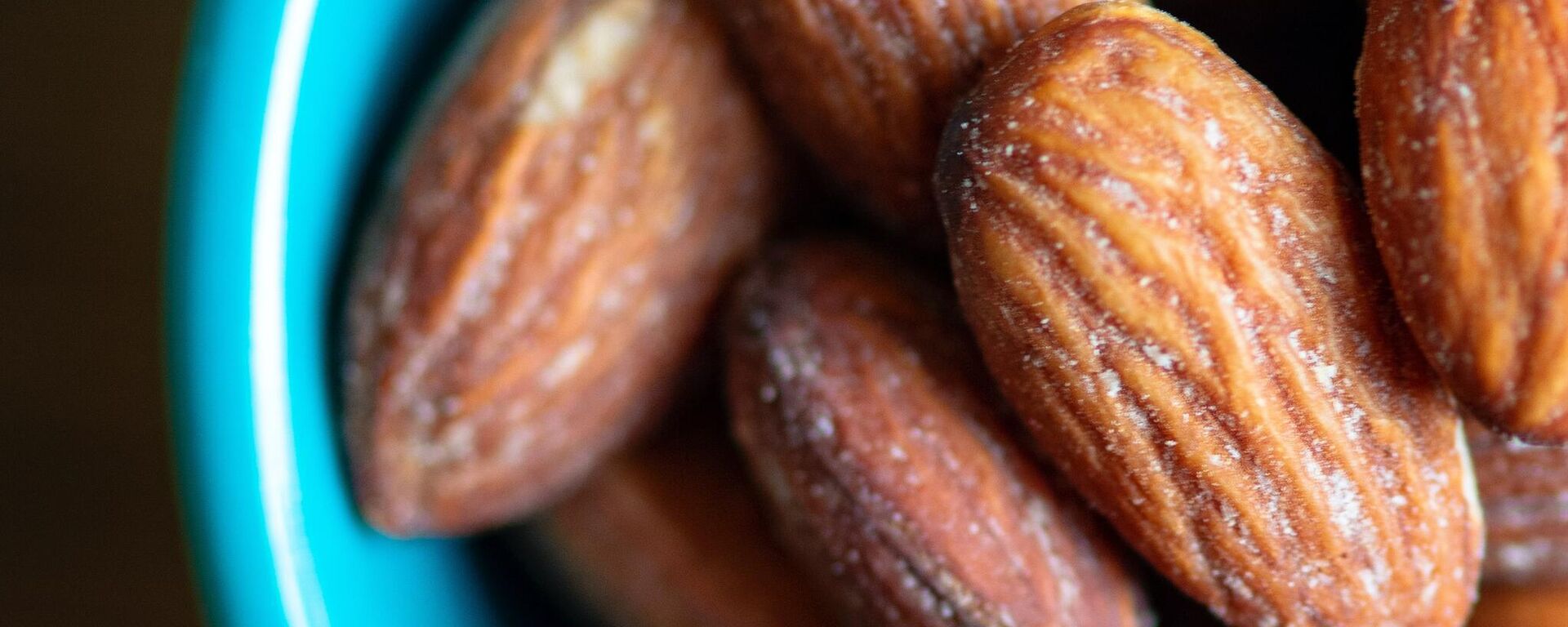 اللوز يساعد في تخفيف الوزن اللوز يساعد في تخفيف الوزن - سبوتنيك عربي, 1920, 24.10.2023