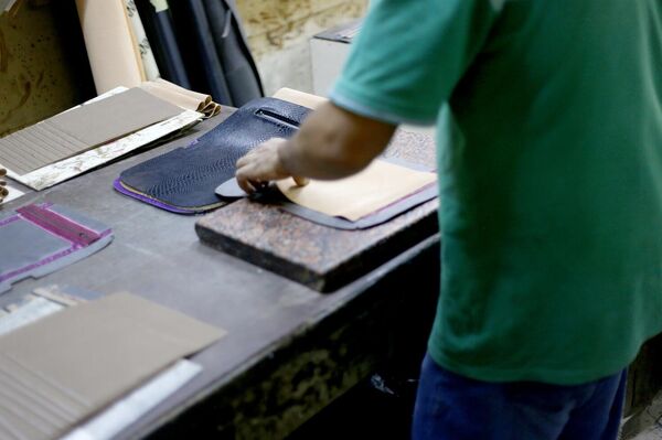 ورشة مجدي الأنصاري في حي البساتين، القاهرة‏، مصر - سبوتنيك عربي