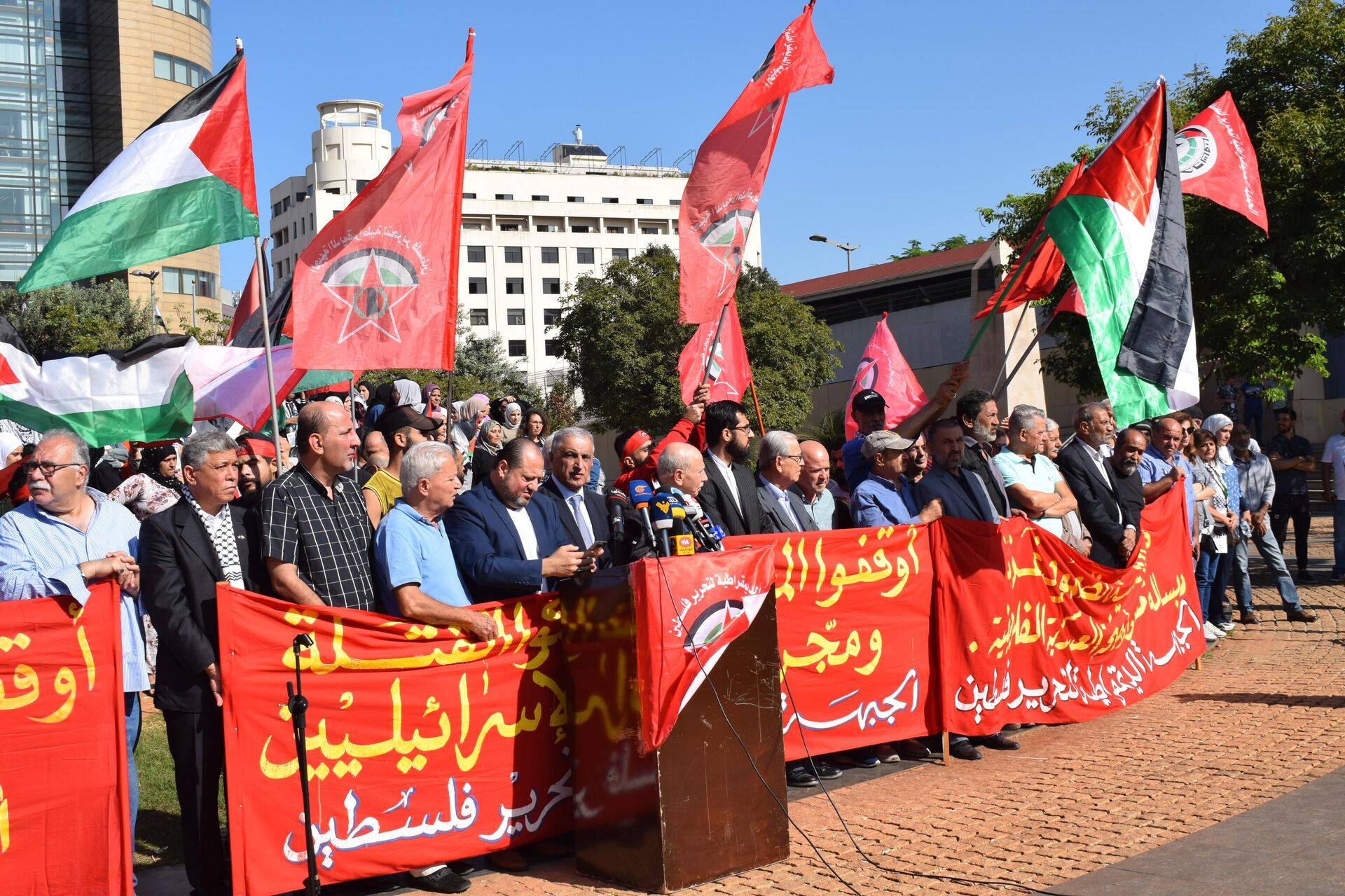 اعتصام جماهيري للجبهة الديمقراطية لتحرير فلسطين أمام مقر الإسكوا في بيروت - سبوتنيك عربي, 1920, 08.11.2023