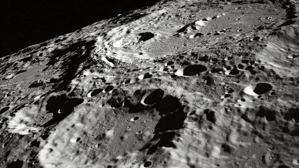 اكتشلف سبب حدوث حفرتين في نفس الوقت على سطح القمر - سبوتنيك عربي