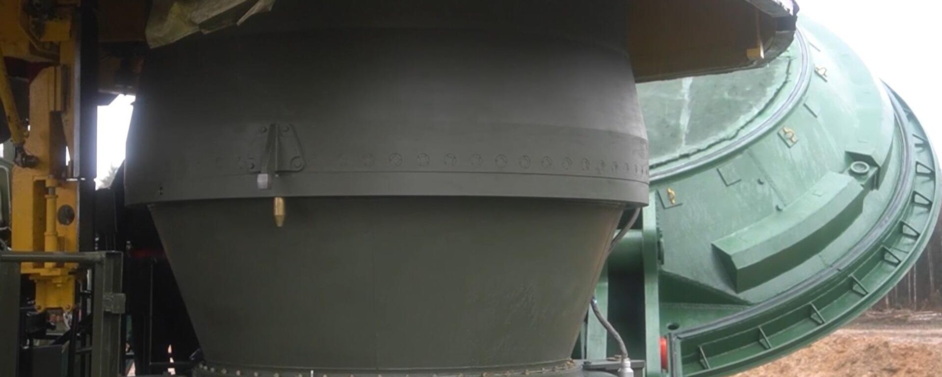 صواريخ ياريس خلال وضعها في صوامعها  - سبوتنيك عربي, 1920, 22.11.2023