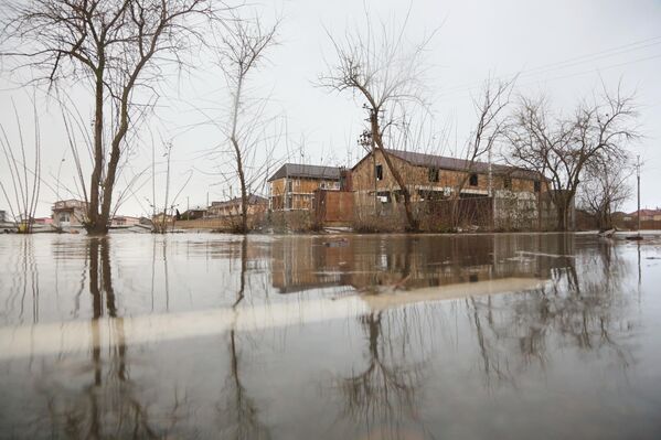 عواقب الكارثة الطبيعية في شبه جزيرة القرم الروسية. - سبوتنيك عربي