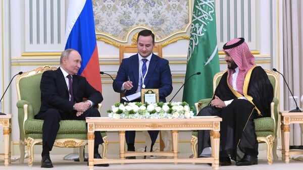 زيارة الرئيس الروسي فلاديمير بوتين إلى السعودية، ولقائه ولي العهد السعودي محمد بن سلمان، 6 ديسمبر 2023 - سبوتنيك عربي