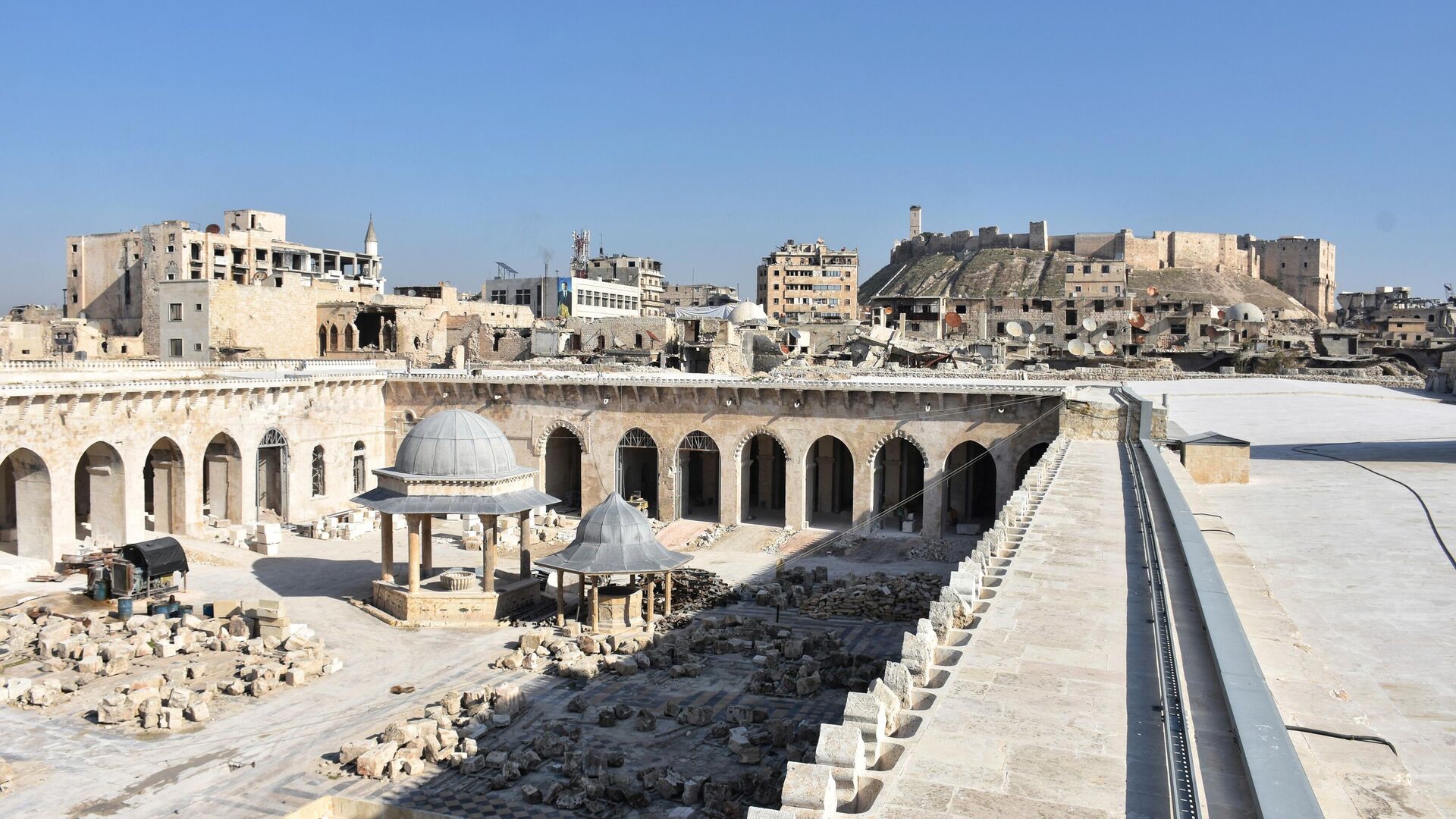 مدير آثار حلب لـ سبوتنيك: أنجزنا 80% من عمليات ترميم الجامع الأموي الكبير مدير آثار حلب لـ سبوتنيك: أنجزنا 80% من عمليات ترميم الجامع الأموي الكبير - سبوتنيك عربي, 1920, 08.12.2023