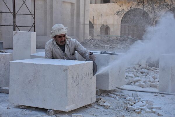 مدير آثار حلب لـ سبوتنيك: أنجزنا 80% من عمليات ترميم الجامع الأموي الكبير مدير آثار حلب لـ سبوتنيك: أنجزنا 80% من عمليات ترميم الجامع الأموي الكبير - سبوتنيك عربي