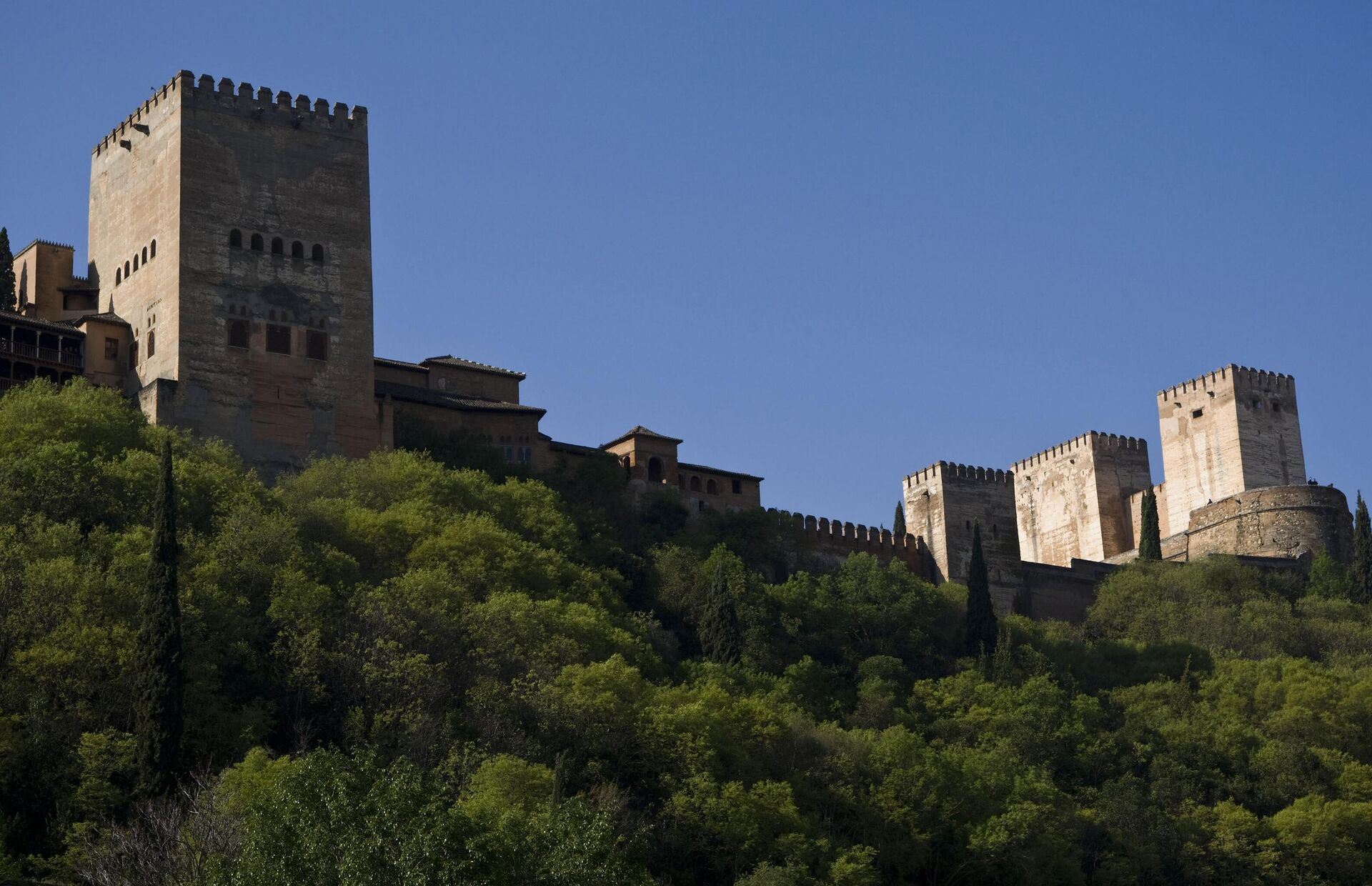 قصر الحمراء في إسبانيا الذي يرجع تاريخه إلى حقبة الأندلس في البلاد - سبوتنيك عربي, 1920, 14.12.2023