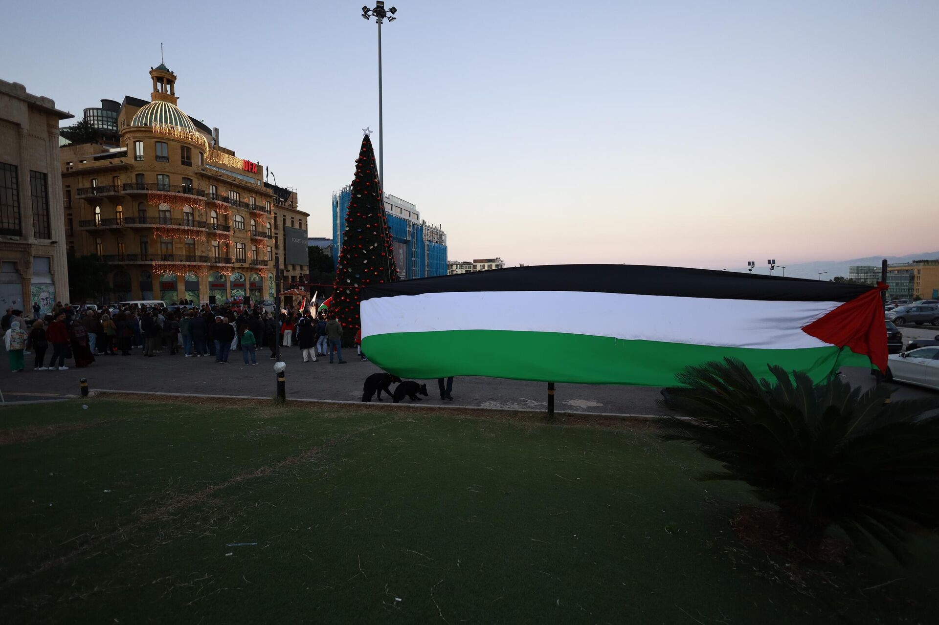  من قلب بيروت رسالة حب من أطفال لبنان لأطفال فلسطين... صور وفيديو - سبوتنيك عربي, 1920, 27.12.2023