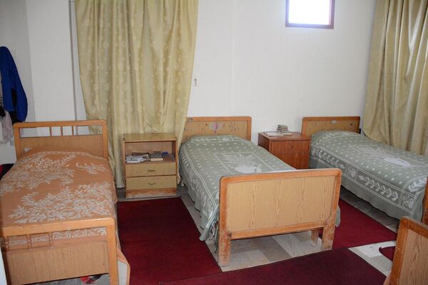 قائد القوات الروسية يحتفل مع أيتام اللاذقية ويقدم لهم هدايا الأعياد قائد القوات الروسية يحتفل مع أيتام اللاذقية ويقدم لهم هدايا الأعياد - سبوتنيك عربي