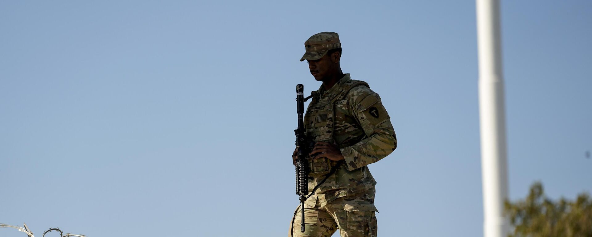 الوضع على الحدود بين المكسيك والولايات المتحدة الأمريكية في إيغل باس - سبوتنيك عربي, 1920, 02.03.2025