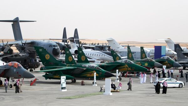 طائرات بانافيا تورنادو ويوروفايتر تايفون وماكدونيل دوغلاس إف-15 سي التابعة للقوات الجوية الملكية السعودية في معرض الدفاع العالمي الثاني في الرياض - سبوتنيك عربي