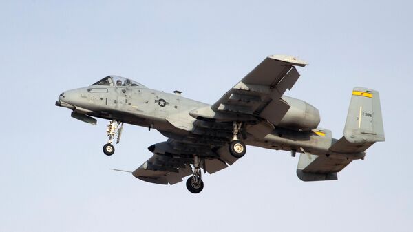 طائرة هجومية أمريكية من طراز إيه-10 ثاندر بولت الثانية  في معرض الدفاع العالمي الثاني في الرياض - سبوتنيك عربي