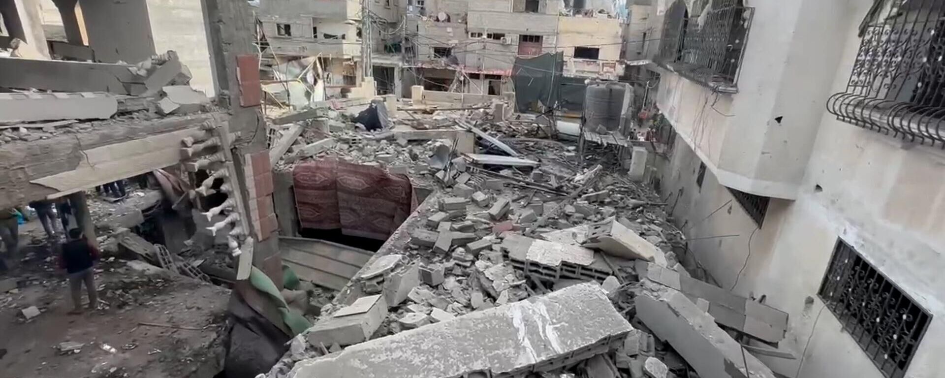 الدمار الهائل في مدينة رفح الفلسطينية جراء القصف الإسرائيلي  - سبوتنيك عربي, 1920, 03.05.2024