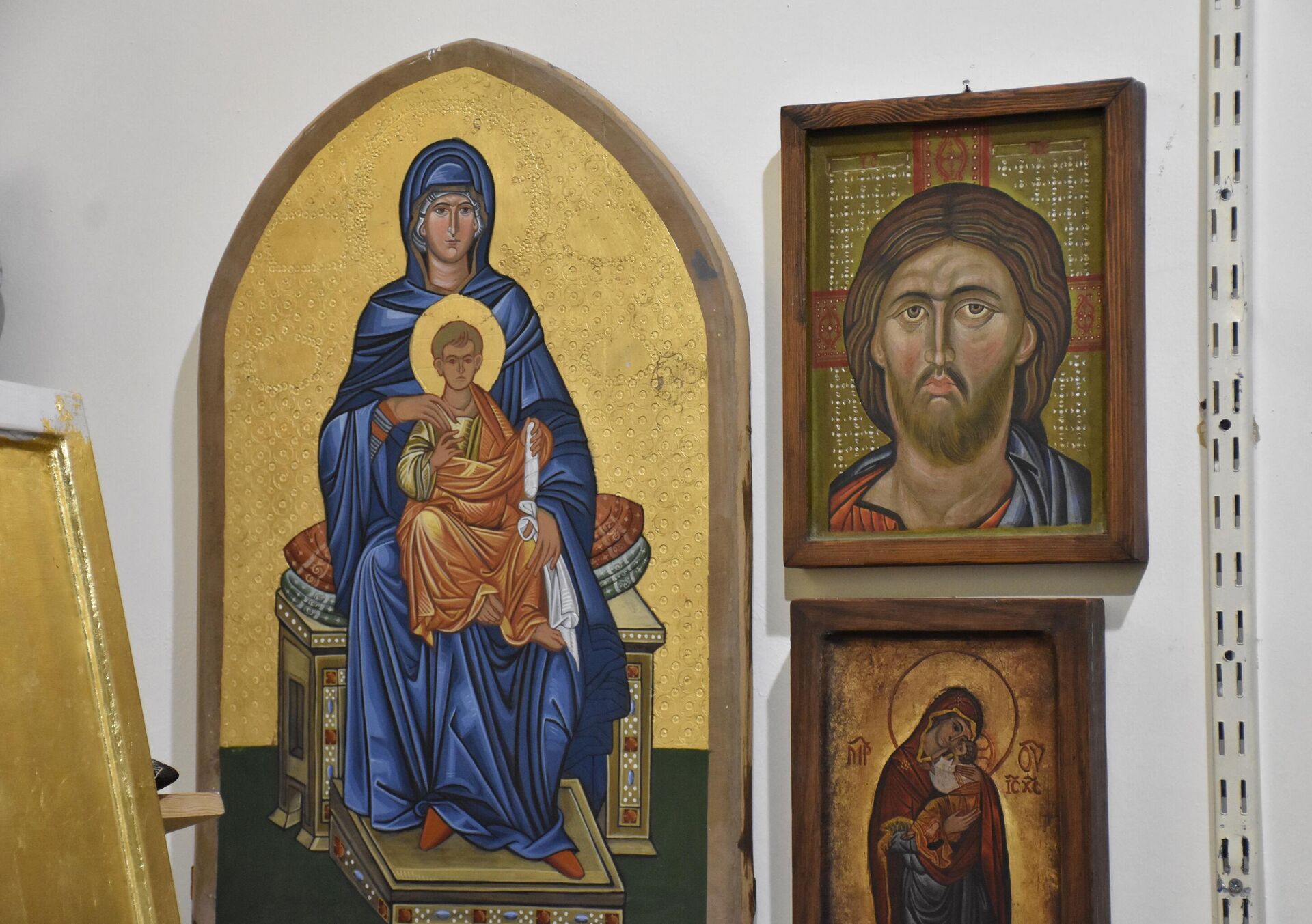 شاب حلبي يحوّل أخشاب الكنائس المدمرة إلى أيقونات - سبوتنيك عربي, 1920, 23.02.2024