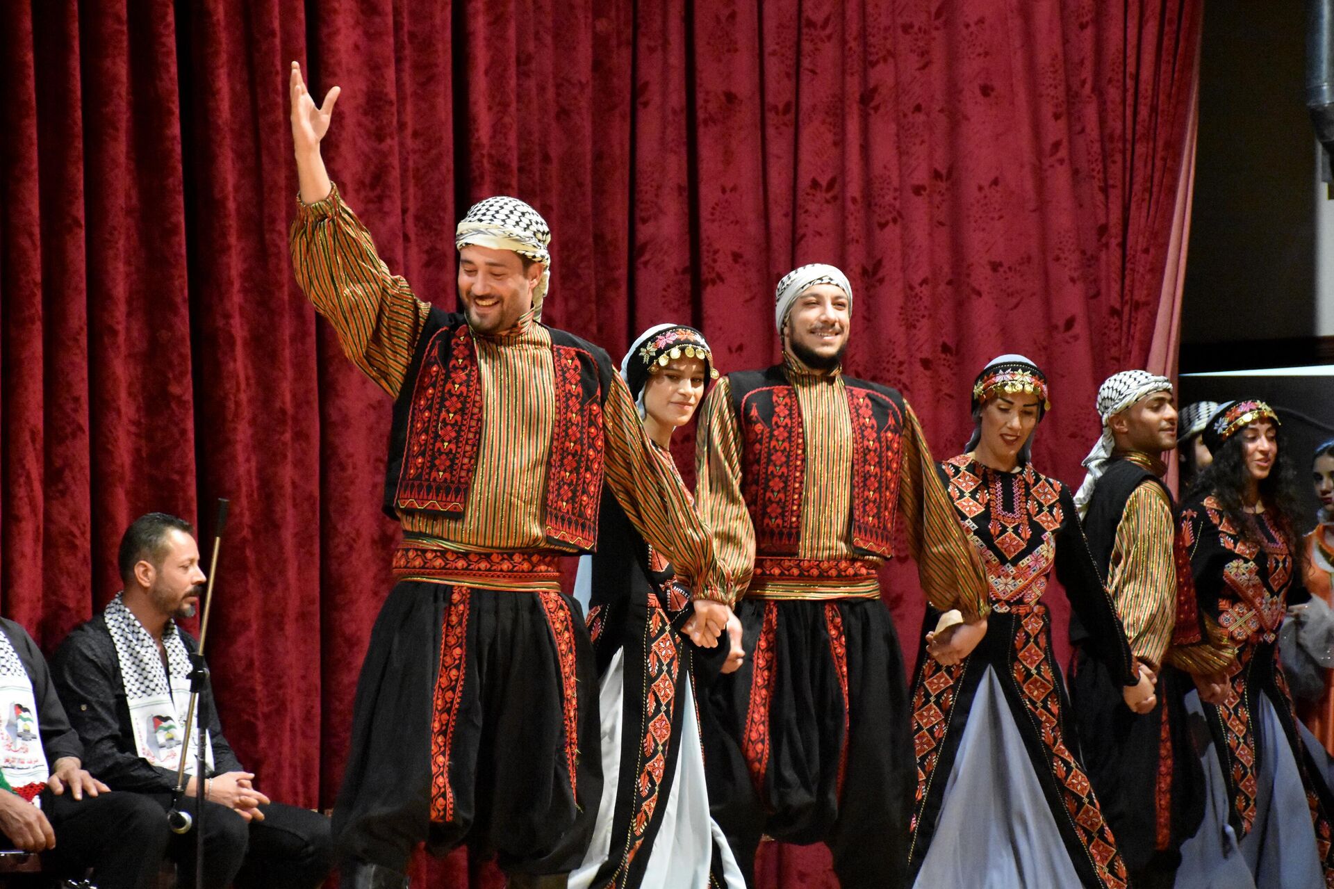 في العيد العالمي للغة الأم.. عناق التراث الروسي والشامي والقوقازي في دمشق - سبوتنيك عربي, 1920, 24.02.2024