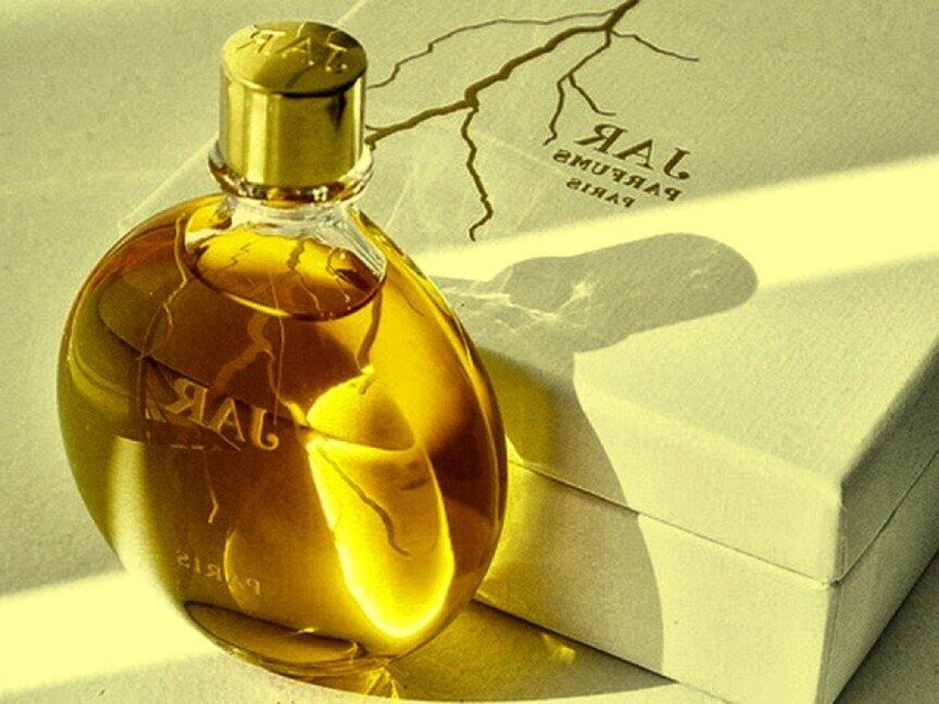 عطر جي بي آر Bolt of Lightning - سبوتنيك عربي, 1920, 05.03.2024