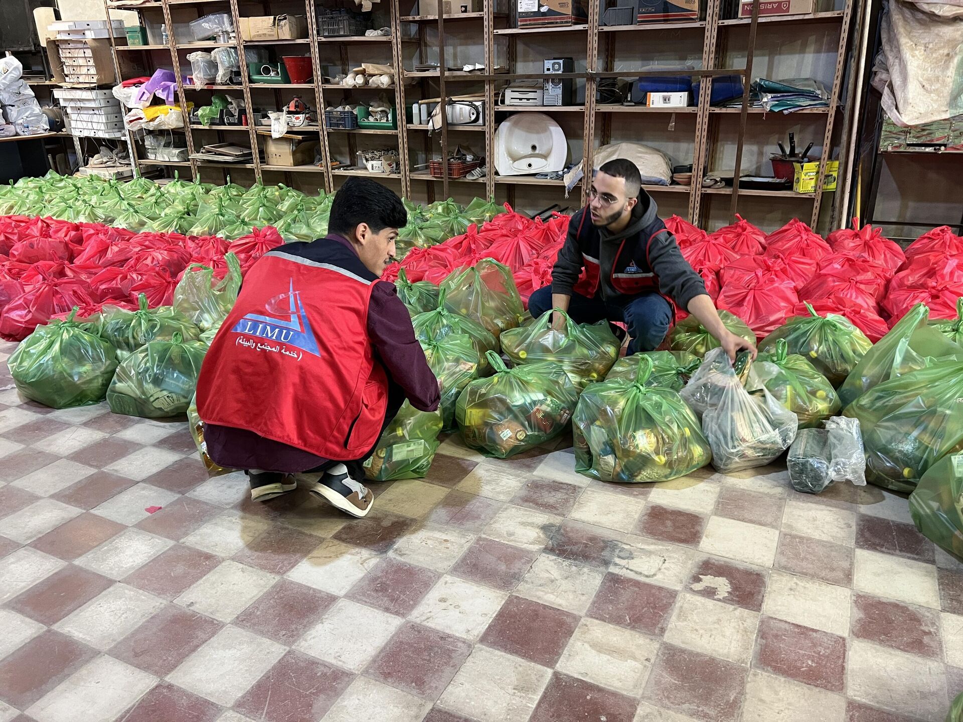 تجهيز السلة الرمضانية في بنغازي - سبوتنيك عربي, 1920, 05.03.2024