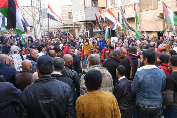 مخيمات اللاجئين الفلسطينيين في سوريا تنظم وقفة تضامنية مع أهالي غزة - سبوتنيك عربي