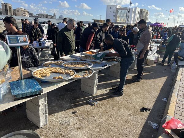 سوق &quot;الحوت&quot; عادة رمضانية ثابتة في مدينة بنغازي. - سبوتنيك عربي