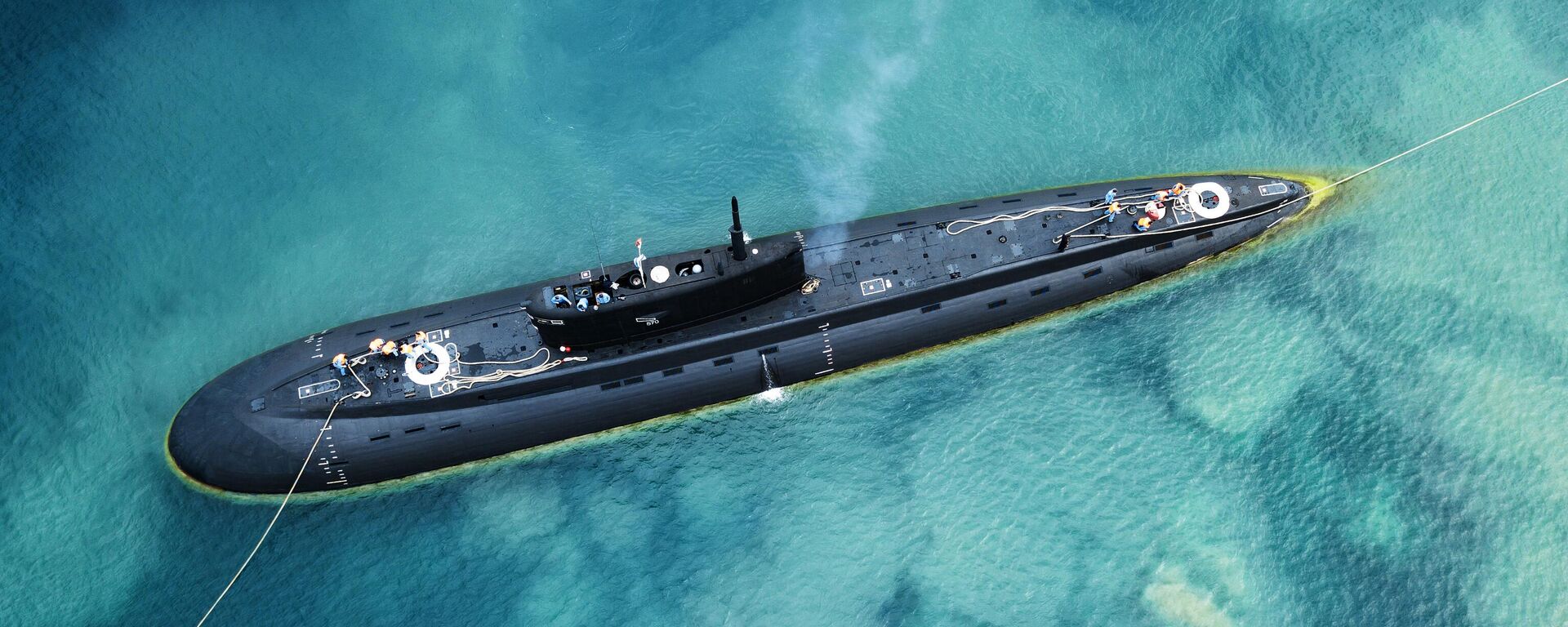 الغواصة الكهربائية والديزل كولبينو خلال بروفة العرض في نوفوروسيسك - سبوتنيك عربي, 1920, 13.10.2025