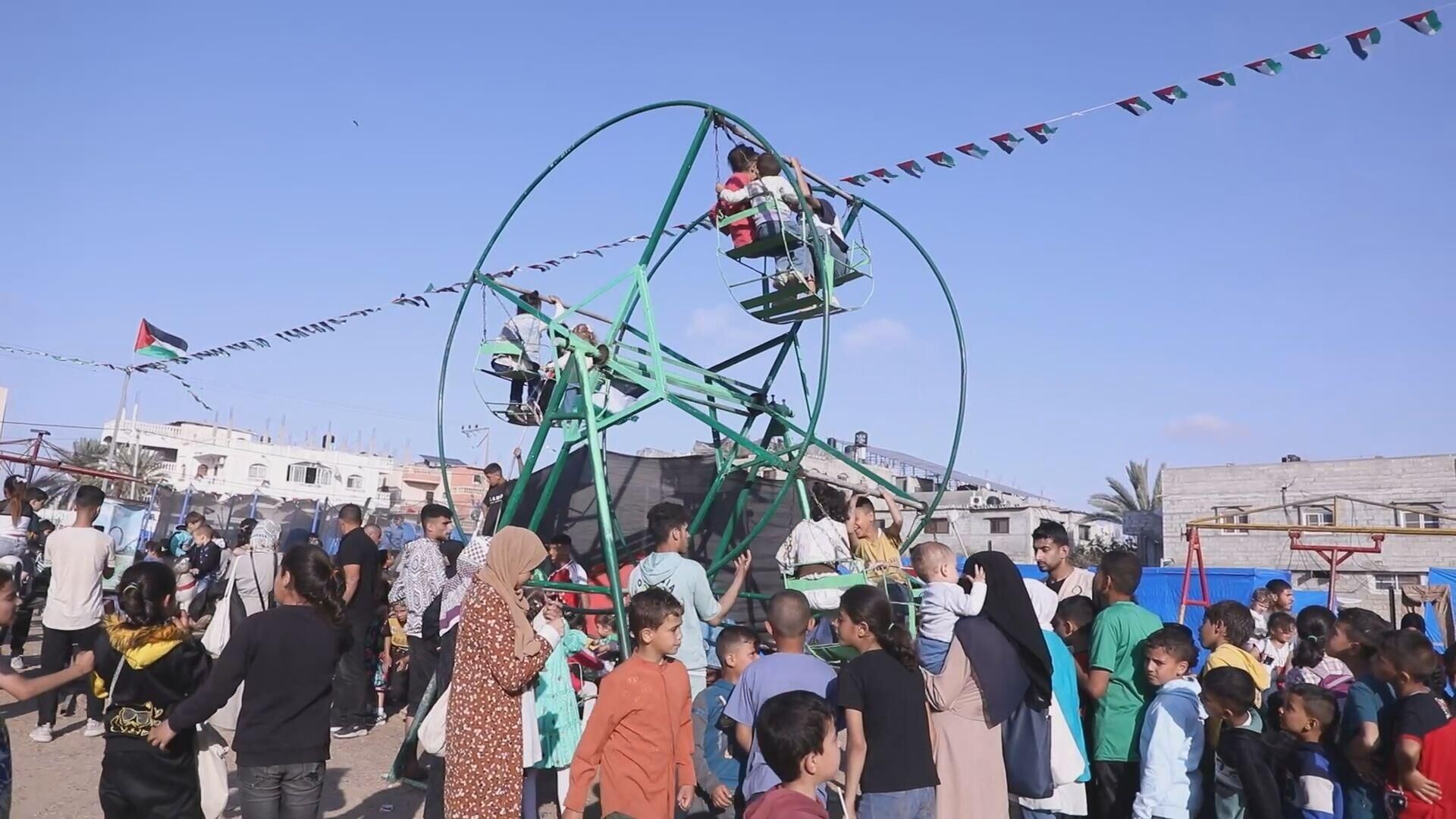 فعالية ترفيهية للأطفال النازحين في رفح للتخفيف من ضجيج الحرب في عيد الفطر - سبوتنيك عربي, 1920, 12.04.2024