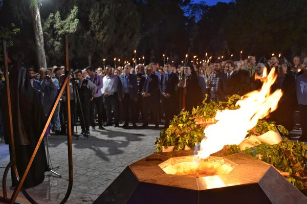 أرمن حلب يحيون ذكرى &quot;الإبادة الجماعية&quot; لأجدادهم: حرب غزة امتداد لمجازر &quot;العثمانيين&quot; - سبوتنيك عربي