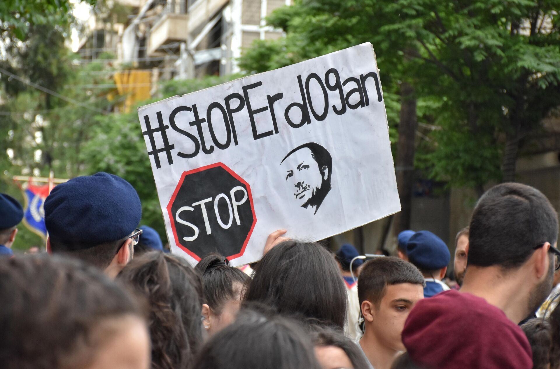 أرمن حلب يحيون ذكرى الإبادة الجماعية لأجدادهم: حرب غزة امتداد لمجازر العثمانيين - سبوتنيك عربي, 1920, 22.04.2024