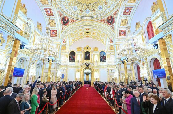 الضيوف خلال حفل تنصيب الرئيس الروسي فلاديمير بوتين في الكرملين. - سبوتنيك عربي