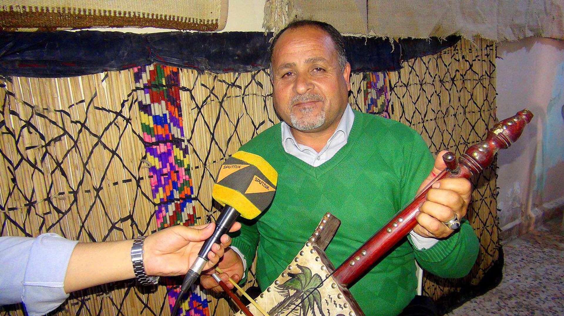 الربابة.. 5 ألاف عام من موسيقا الباديةعلى وشك الصمت - سبوتنيك عربي, 1920, 10.05.2024