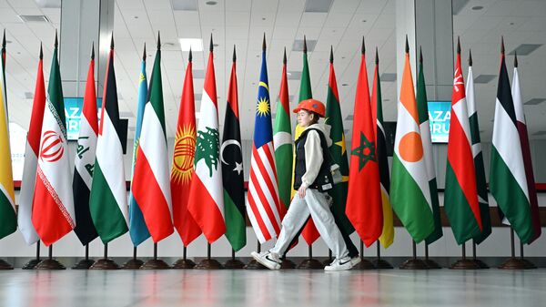  التحضيرات لاستقبال المشاركين في المنتدى الدولي روسيا-العالم الإسلامي: منتدى قازان 2024 في مطار قازان، روسيا 13 مايو 2024 - سبوتنيك عربي