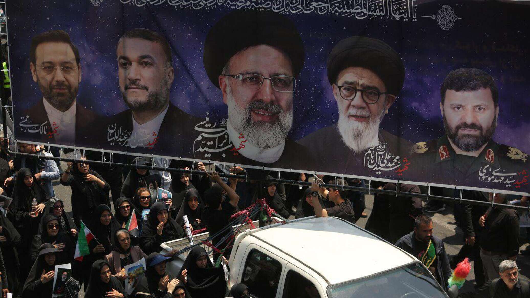 "مفاجأة كبيرة"... برلماني يزعم مقتل الرئيس الإيراني الراحل إبراهيم رئيسي على يد 3 دول
