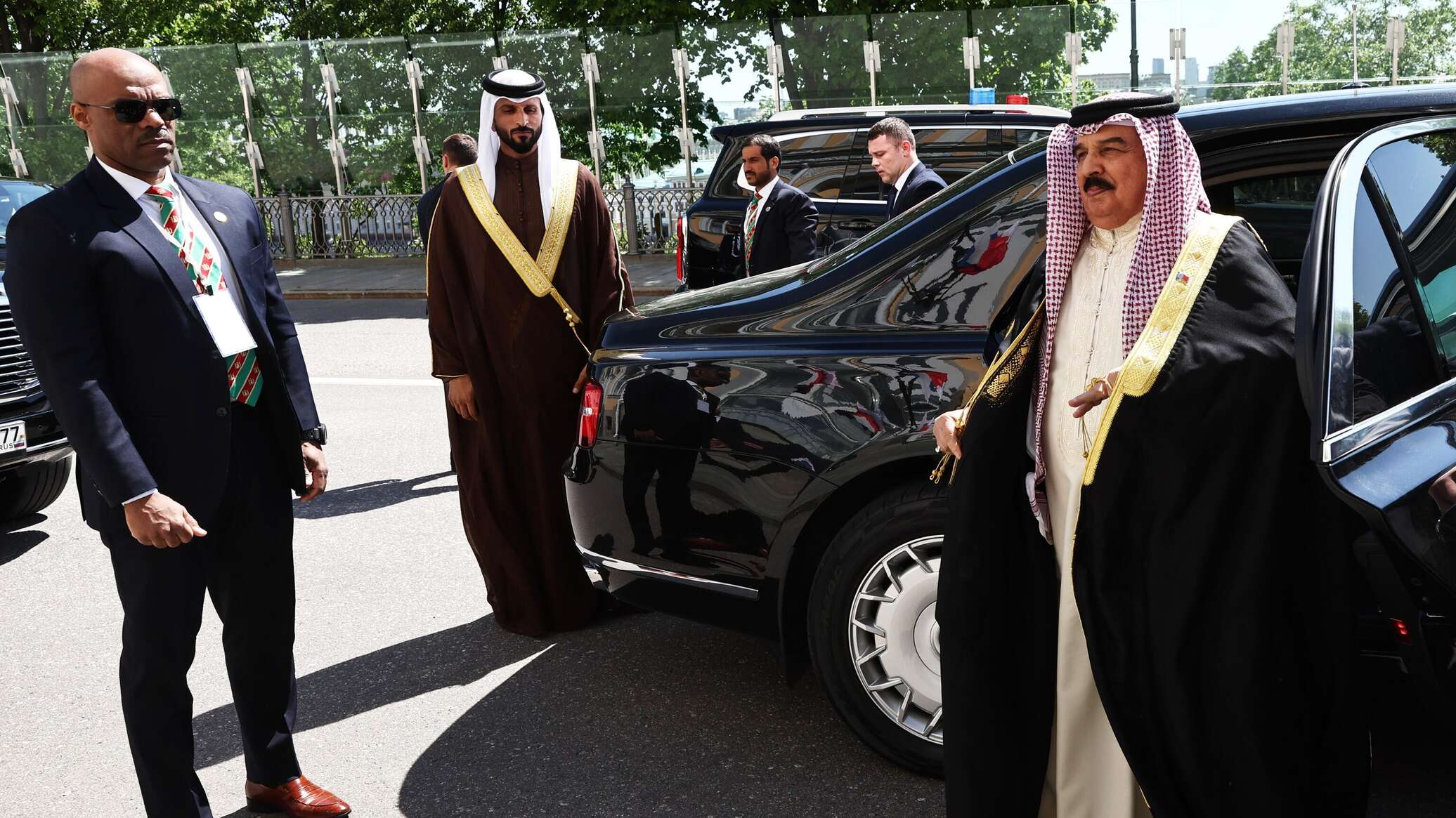ملك البحرين يستقبل وزير التنمية الاقتصادية لروسيا الاتحادية