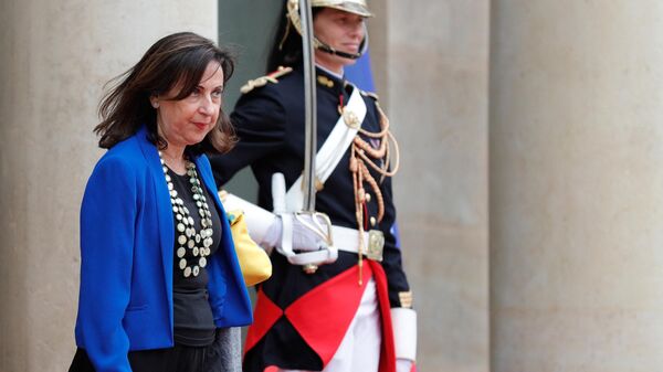 وزيرة الدفاع الإسبانية مارغاريتا روبليس - سبوتنيك عربي
