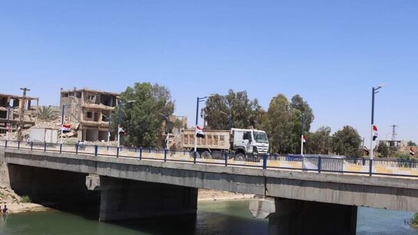 رئيس الوزراء السوري يفتتح جسرا فوق نهر الفرات لربط القرى المحررة - سبوتنيك عربي