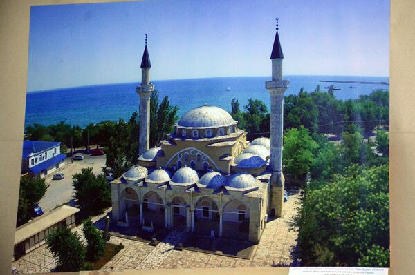 تاريخ روسيا المسيحي والإسلامي في معرض توثيقي باللاذقية - سبوتنيك عربي