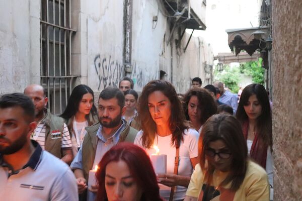 صلاة في أقدم كنائس العالم لشفاء أسماء الأسد - سبوتنيك عربي