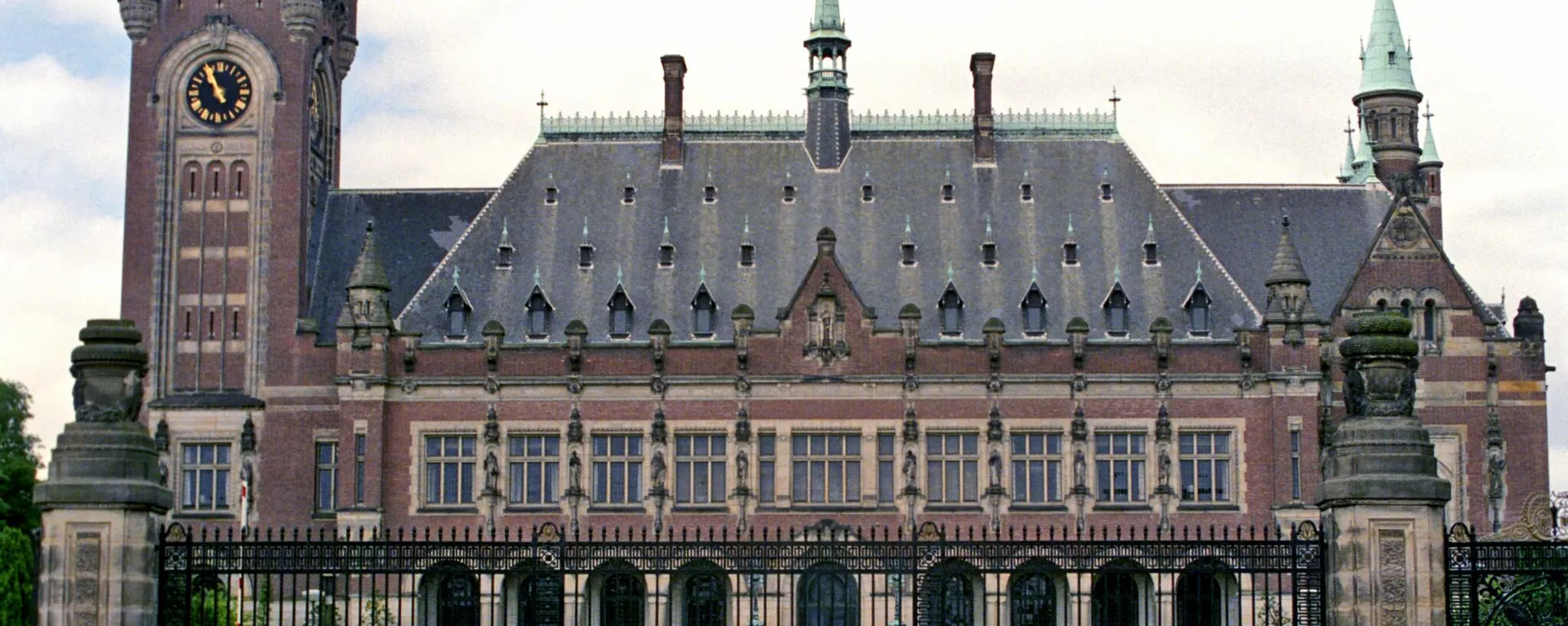قصر السلام في لاهاي هو المقر الرسمي لمحكمة العدل الدولية ومحكمة التحكيم الدائمة - سبوتنيك عربي, 1920, 27.06.2024