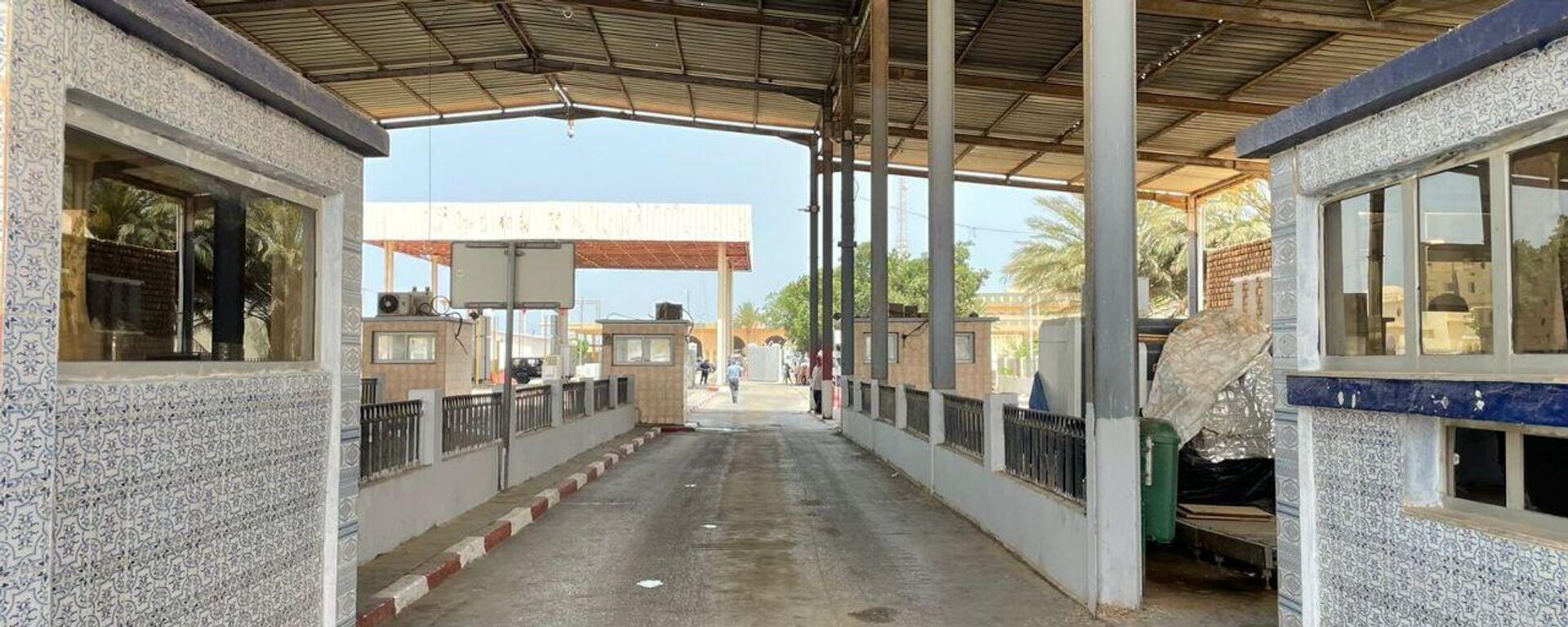 إعادة فتح معبر راس جدير الحدودي بين تونس وليبيا - سبوتنيك عربي, 1920, 24.03.2025