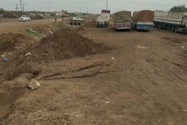 معاناة السودانيين في رحلة النزوح هربا من جحيم الحرب - سبوتنيك عربي