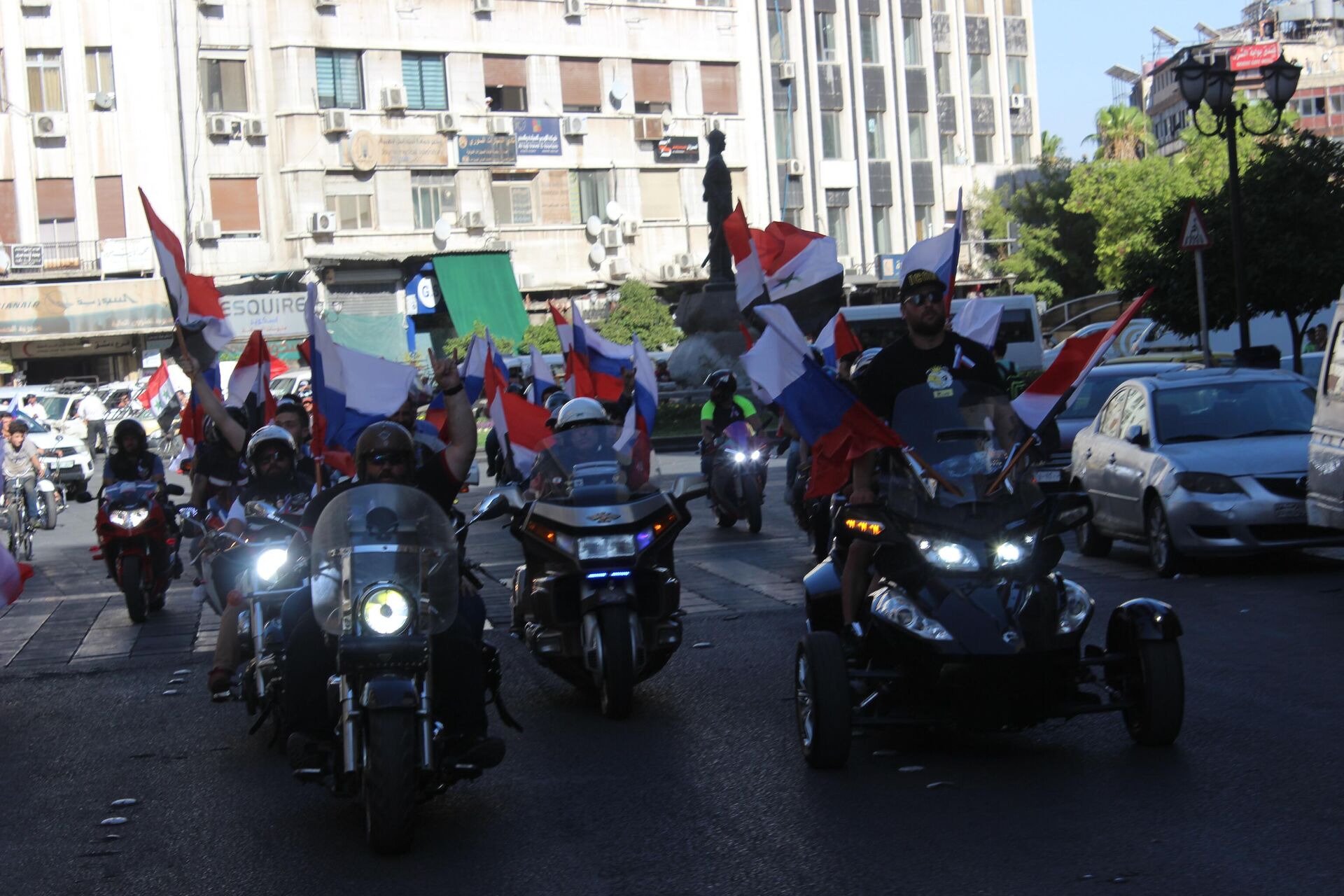 
دراجون من سوريا والعراق ولبنان والأردن يجوبون شوارع دمشق احتفالا بعيد العلم الروسي - سبوتنيك عربي, 1920, 23.08.2024