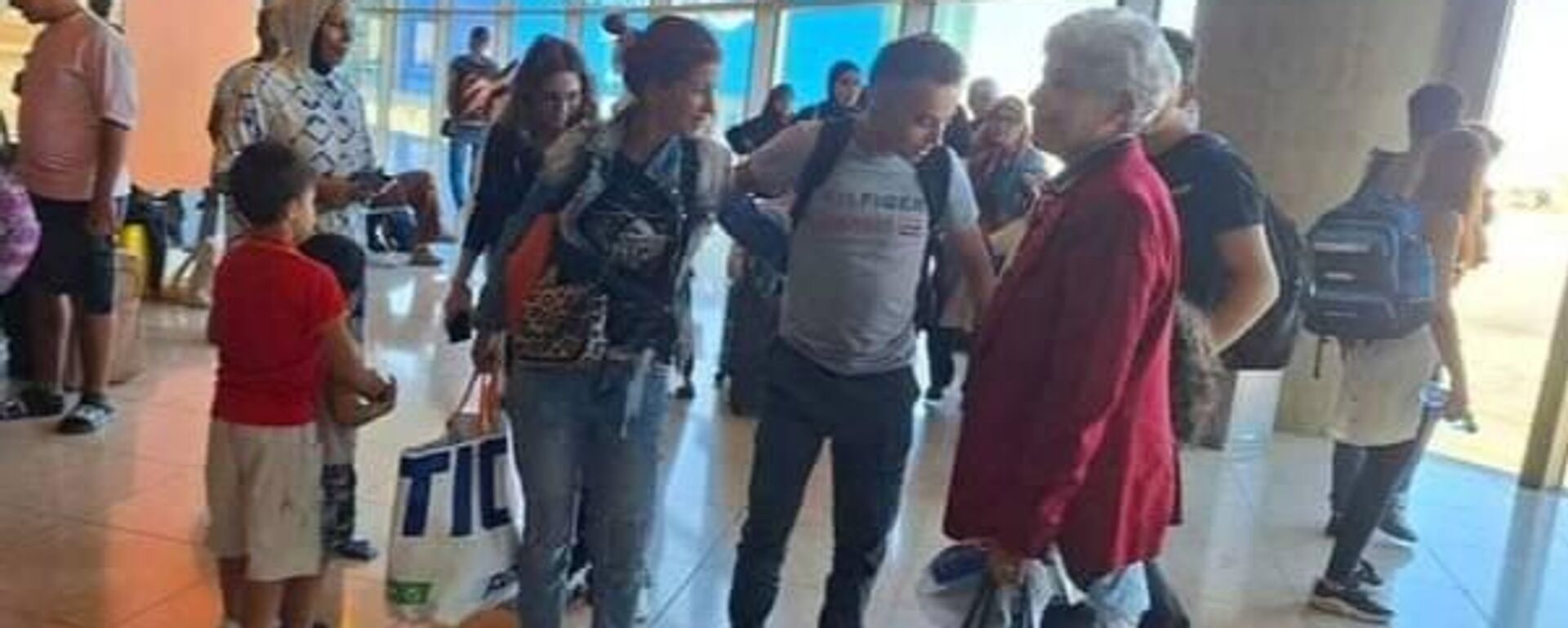 وصول أول  طائرة إجلاء تقل تونسيين عائدين من لبنان، 3 أكتوبر/ تشرين الأول 2024 - سبوتنيك عربي, 1920, 03.10.2024